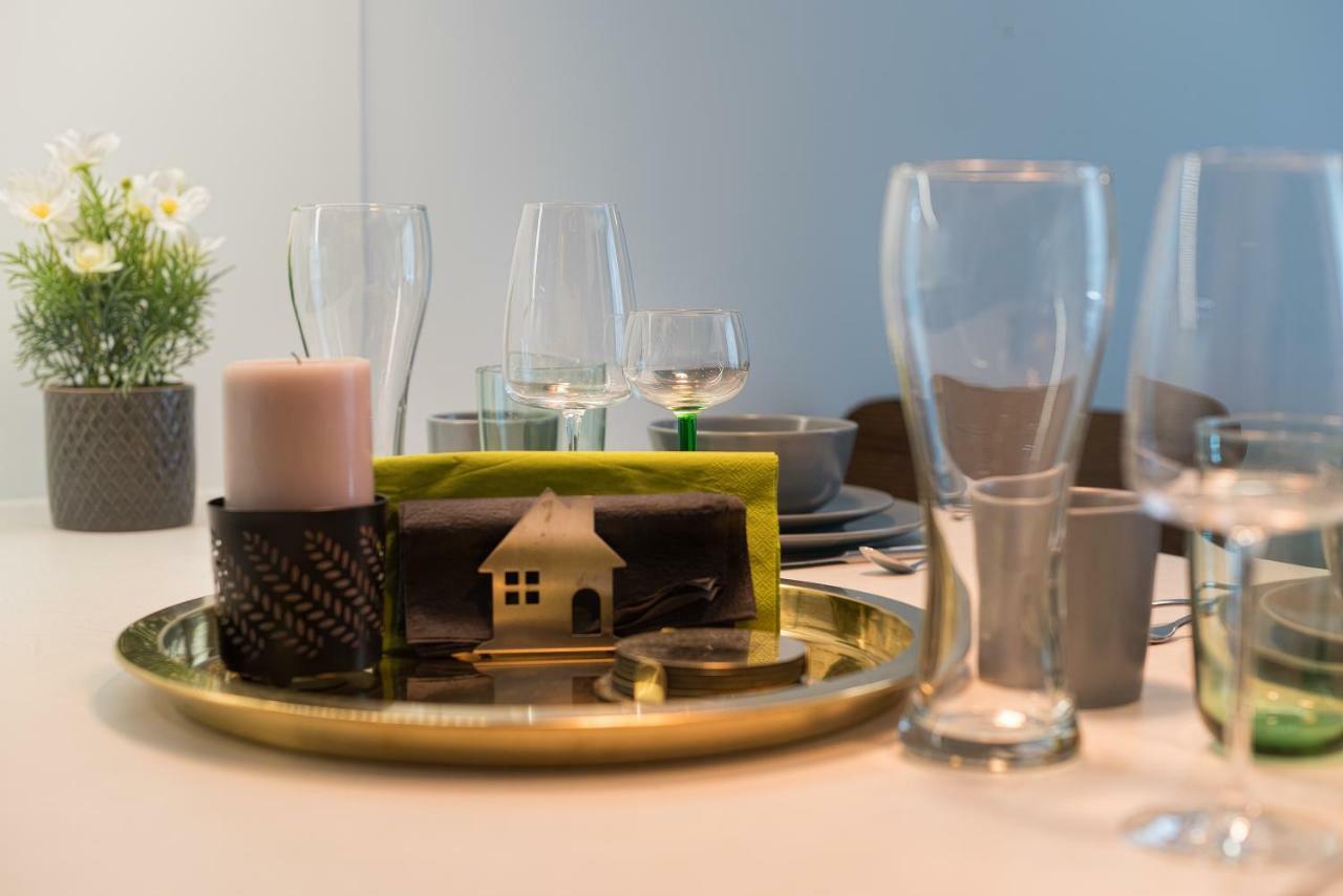 Happy Inn Presidential, Self Check-In, Parking In The Underground Garage VNO Buitenkant foto